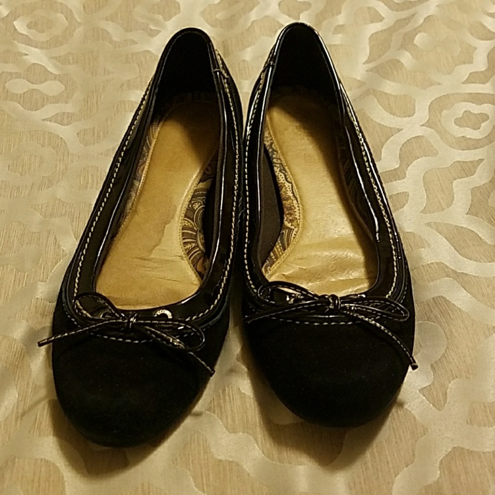 Black Sperry wedges
